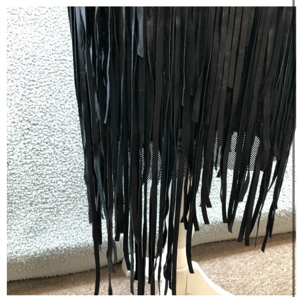 Elie Tahari black leather & mesh Milan fringe dress. Sizzling hot. Size 2. - Picture 8 of 10